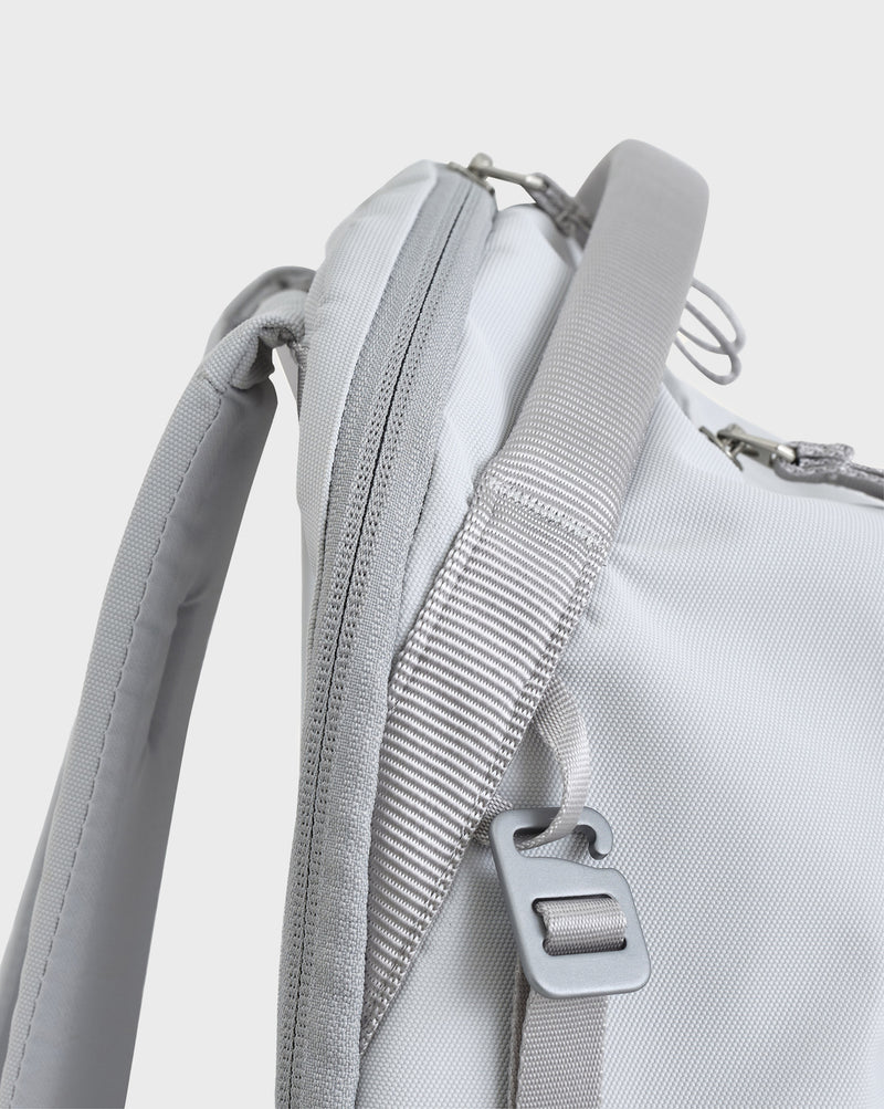 Urth Norite 24L Modular Camera Backpack | Urth EU