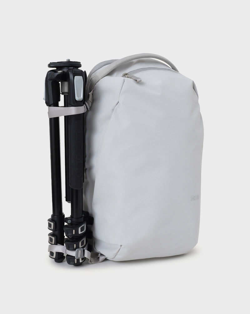 Urth Norite 24L Modular Camera Backpack | Urth EU