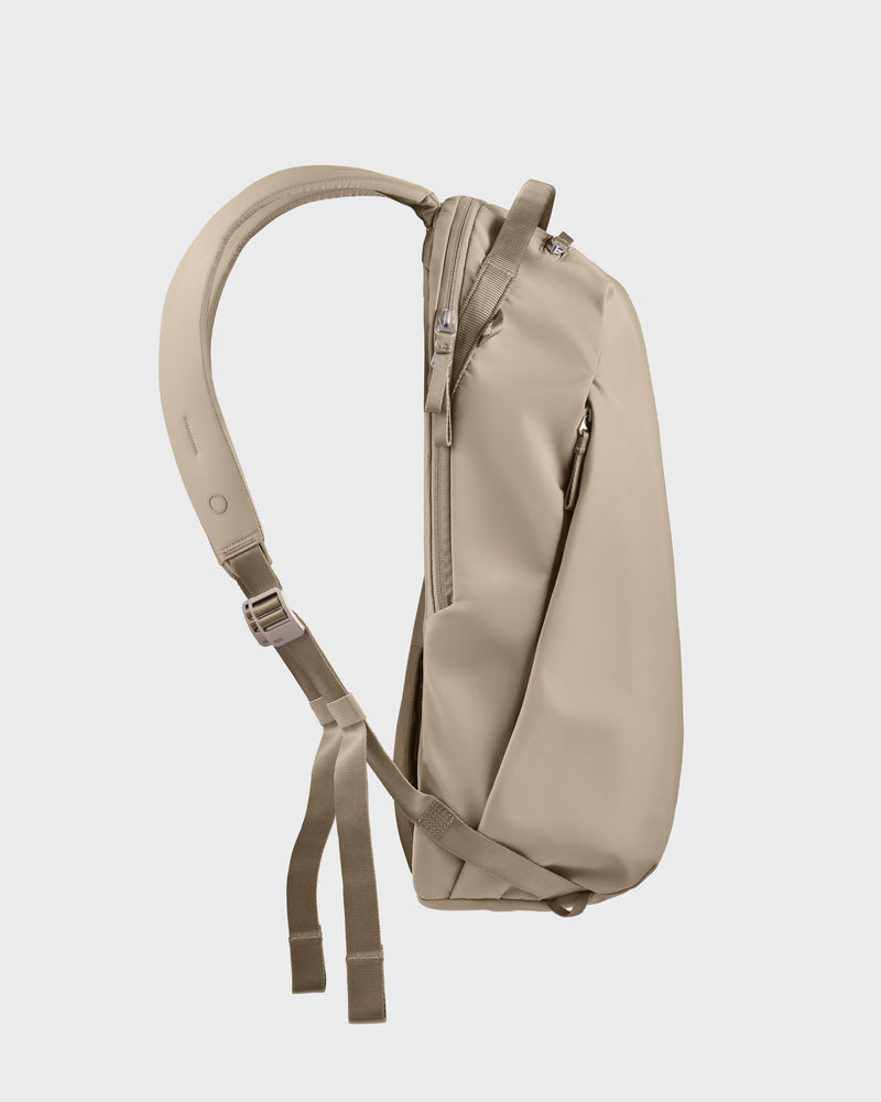 Urth Norite 24L Modular Backpack | Urth EU