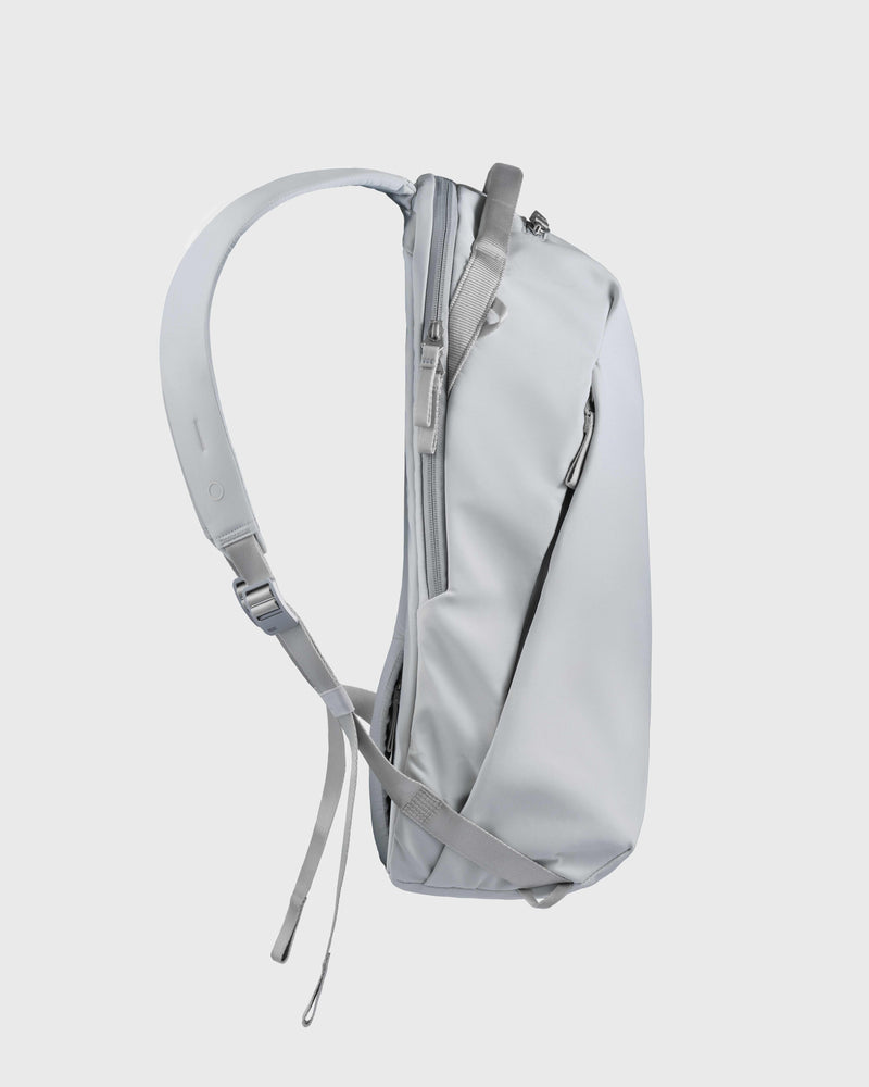 Urth Norite 24L Modular Backpack | Urth Europe
