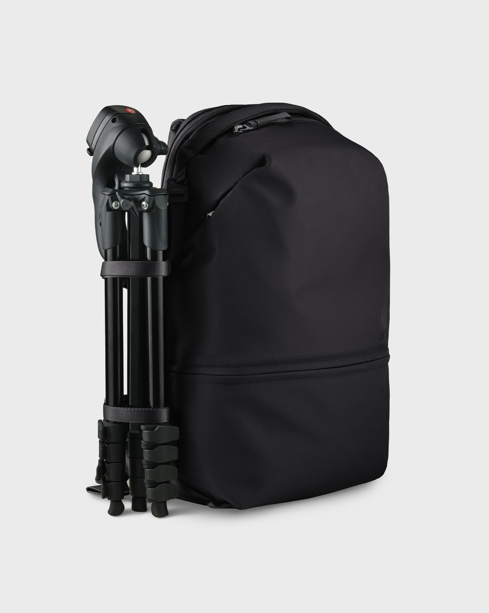 Urth Arkose 20L Backpack with Camera Insert UBBKPCCB20A-BLK-1
