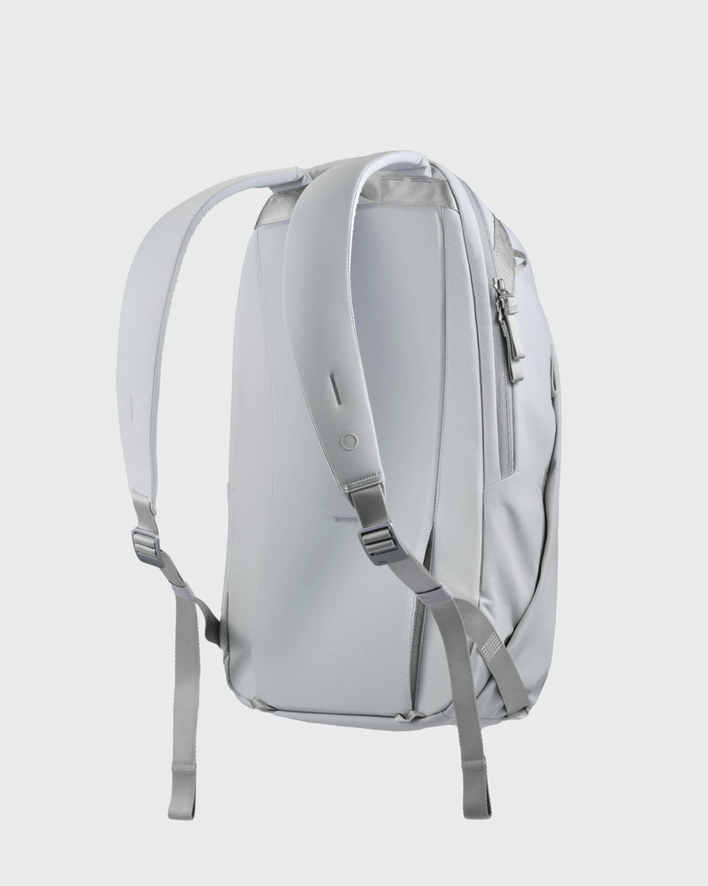 Urth Norite 24L Modular Backpack | Urth EU