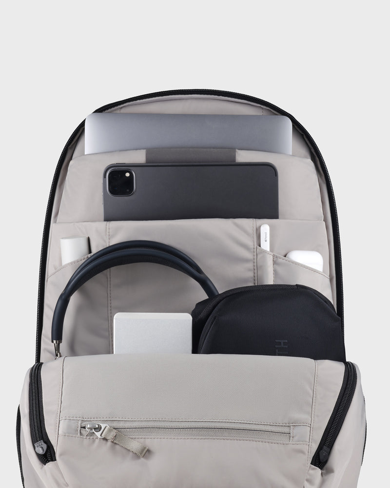 Urth Norite 24L Modular Backpack | Urth EU