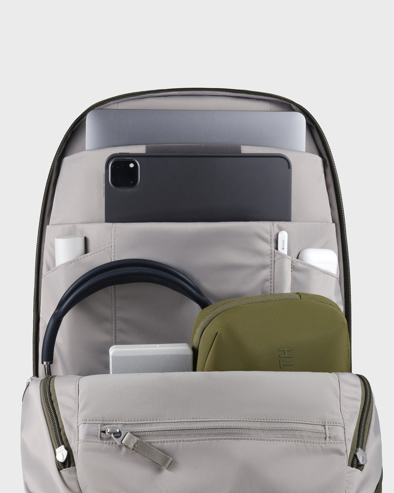 Urth Norite 24L Modular Backpack | Urth Europe