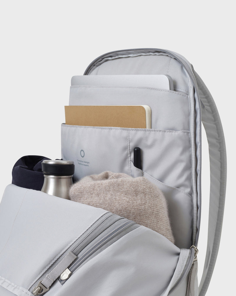 Urth Norite 24L Modular Camera Backpack | Urth EU