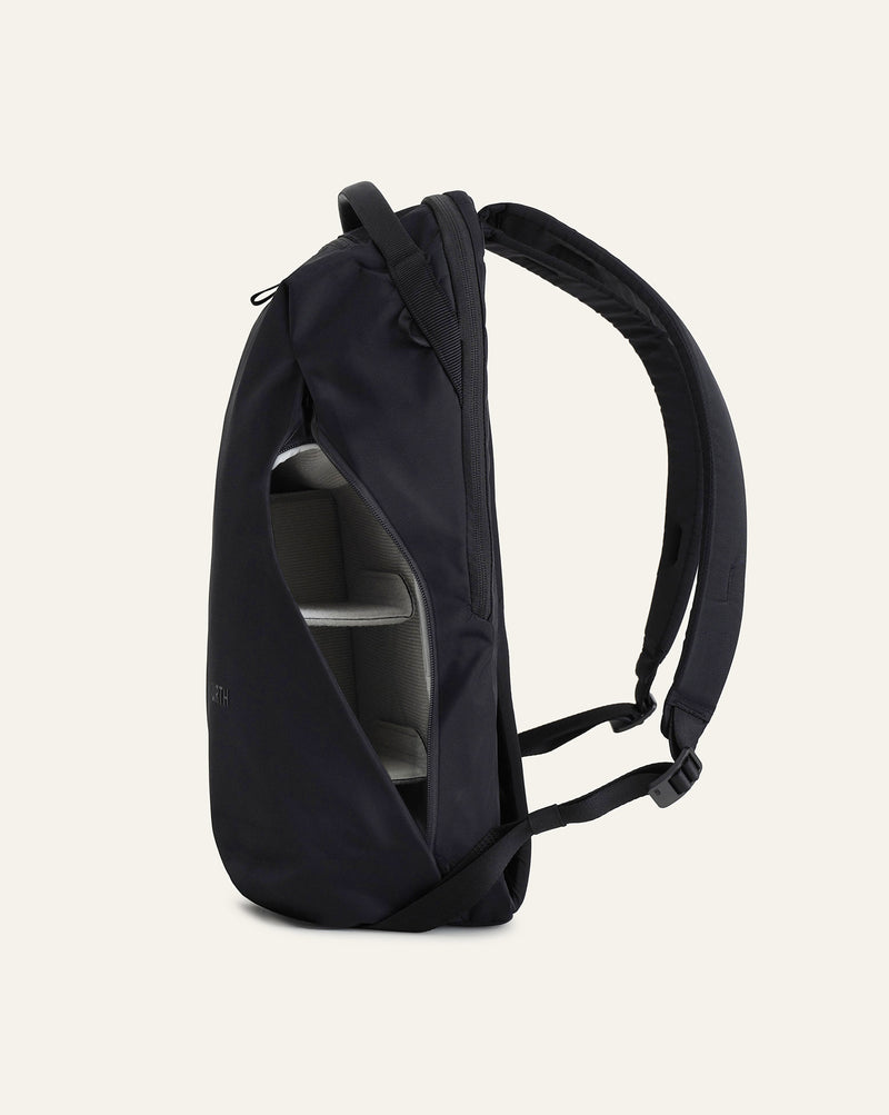 Urth Norite 24L Modular Camera Backpack | Urth EU